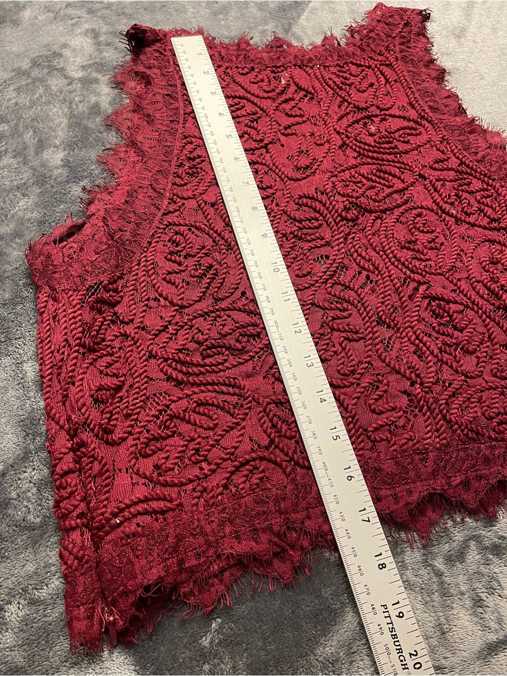 Sans Souci Wine Red Lace Cropped Tank - Picture 6 of 7